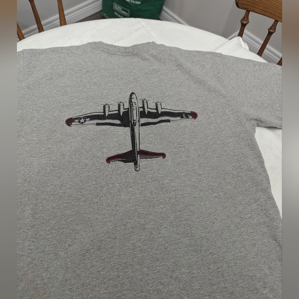 Red Canoe Cotton Tee Shirt. Gray Boeing  airplane Graphic. XXL
